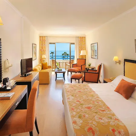 Elias 4* Limassol