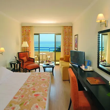 Resort Elias Limisso